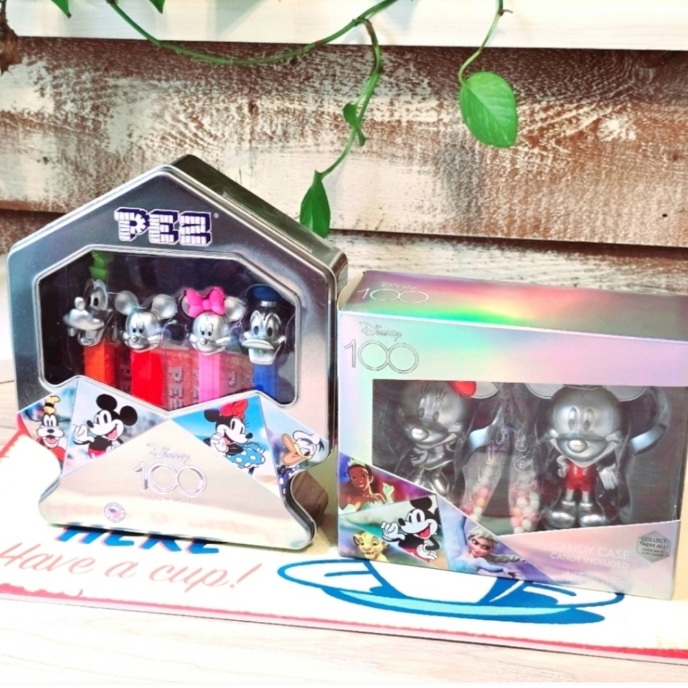 Disney mickey mouse & minnie mouse 100 anv & pez dispensers candy cases new